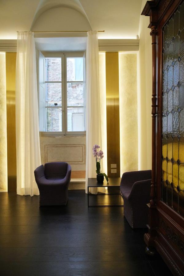 Palazzo Giusti Suites And Spa Urbino Luaran gambar