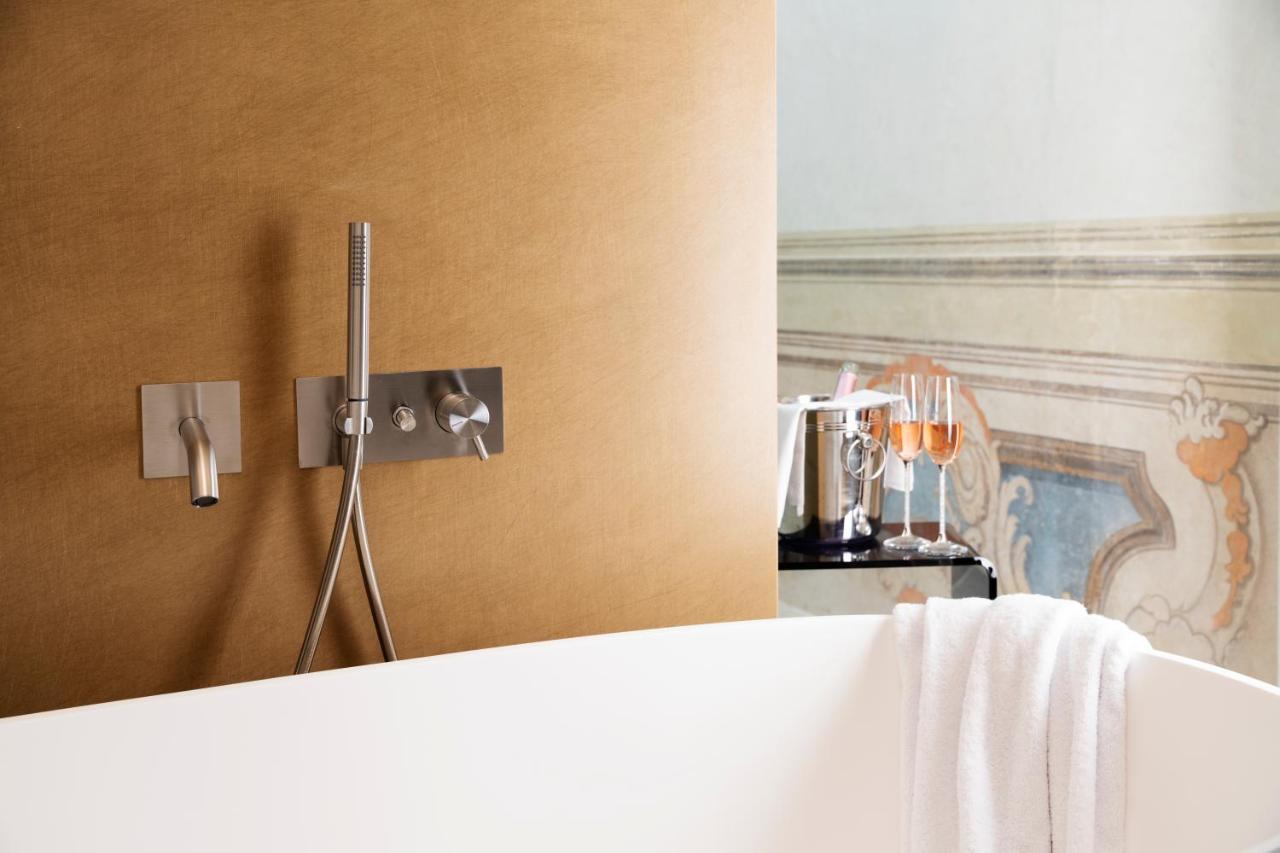 Palazzo Giusti Suites And Spa Urbino Luaran gambar