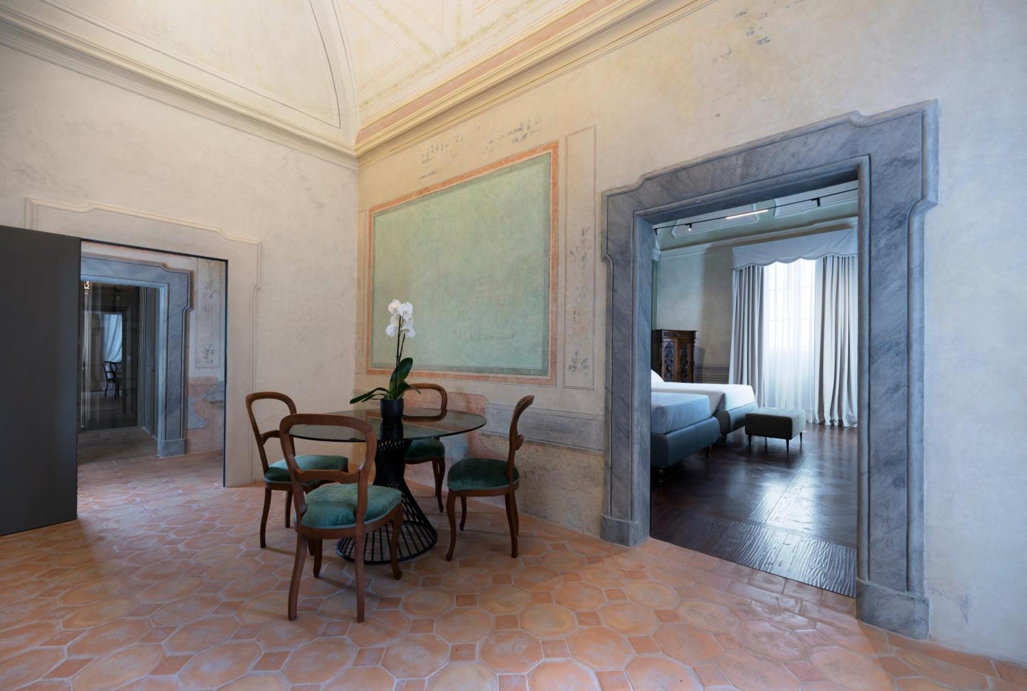 Palazzo Giusti Suites And Spa Urbino Luaran gambar
