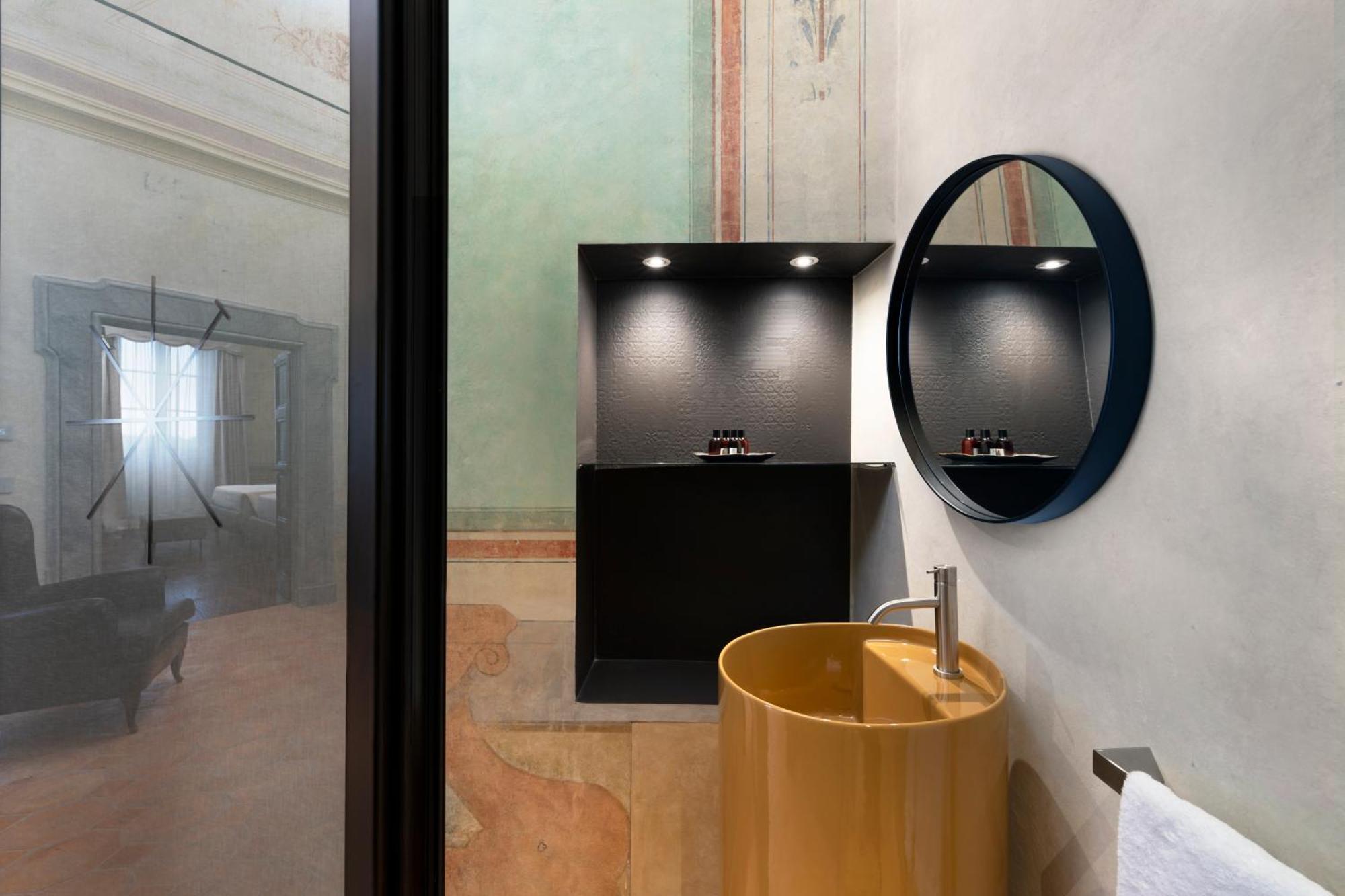 Palazzo Giusti Suites And Spa Urbino Luaran gambar